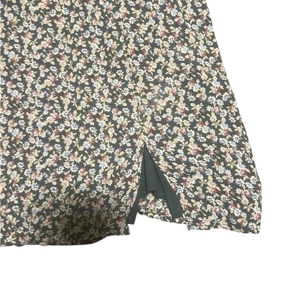 Floral Long Sleeve Dress “AndNowThis” Size XL w/ Slit - Picture 4 of 4